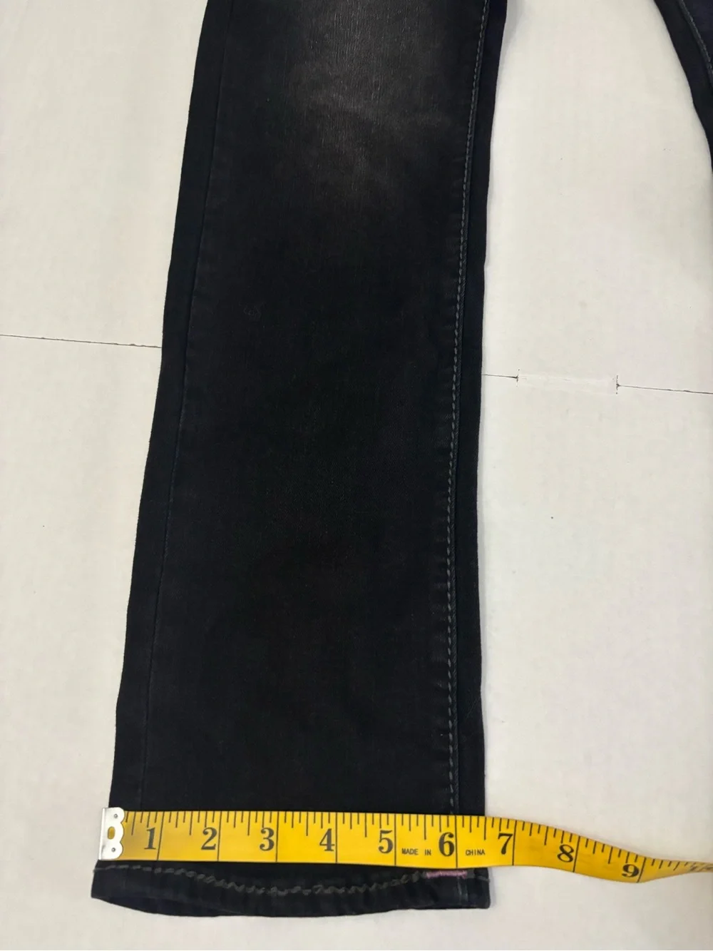 True Religion Jeans Geno Big T Flap Men's Relaxed Slim 700046 sz 29 inseam 31.5”
